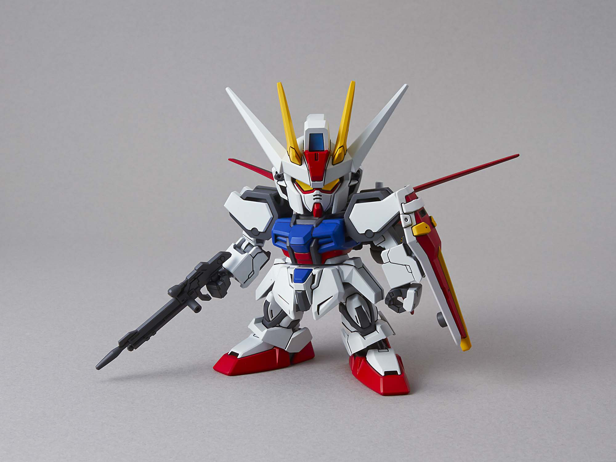 Bandai Hobby - SD Gundam EX-STANDARD 002 AILE STRIKE GUNDAM